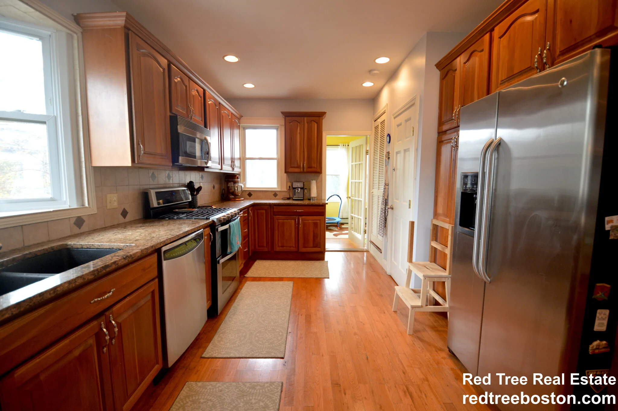 4 bed, 2 bath apartment for rent at 26 Garnet Rd Unit 2, West Roxbury — photo 20 of 39