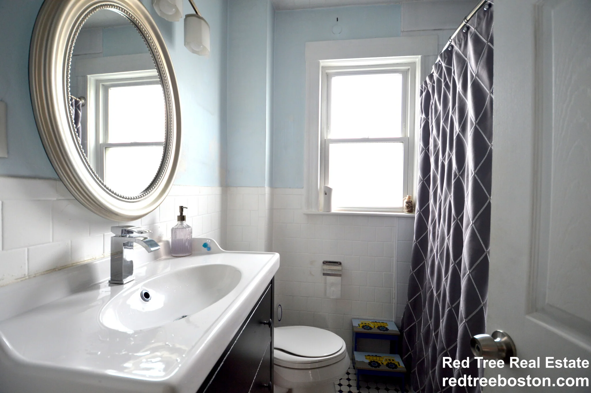 4 bed, 2 bath apartment for rent at 26 Garnet Rd Unit 2, West Roxbury — photo 28 of 39
