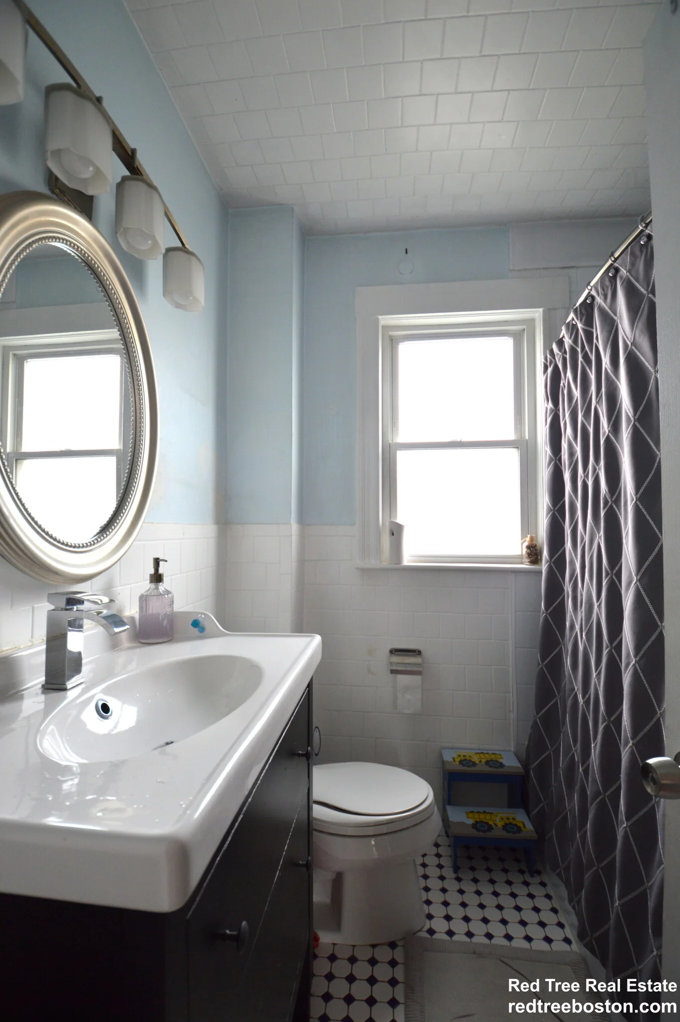 4 bed, 2 bath apartment for rent at 26 Garnet Rd Unit 2, West Roxbury — photo 29 of 39