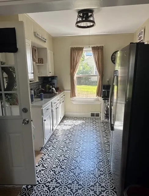 3 bed, 1 bath apartment for rent at 26 Glenwood Rd Unit 26, Rutland — photo 4 of 16