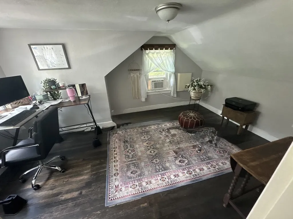 3 bed, 1 bath apartment for rent at 26 Glenwood Rd Unit 26, Rutland — photo 8 of 16