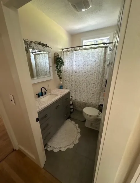 3 bed, 1 bath apartment for rent at 26 Glenwood Rd Unit 26, Rutland — photo 9 of 16