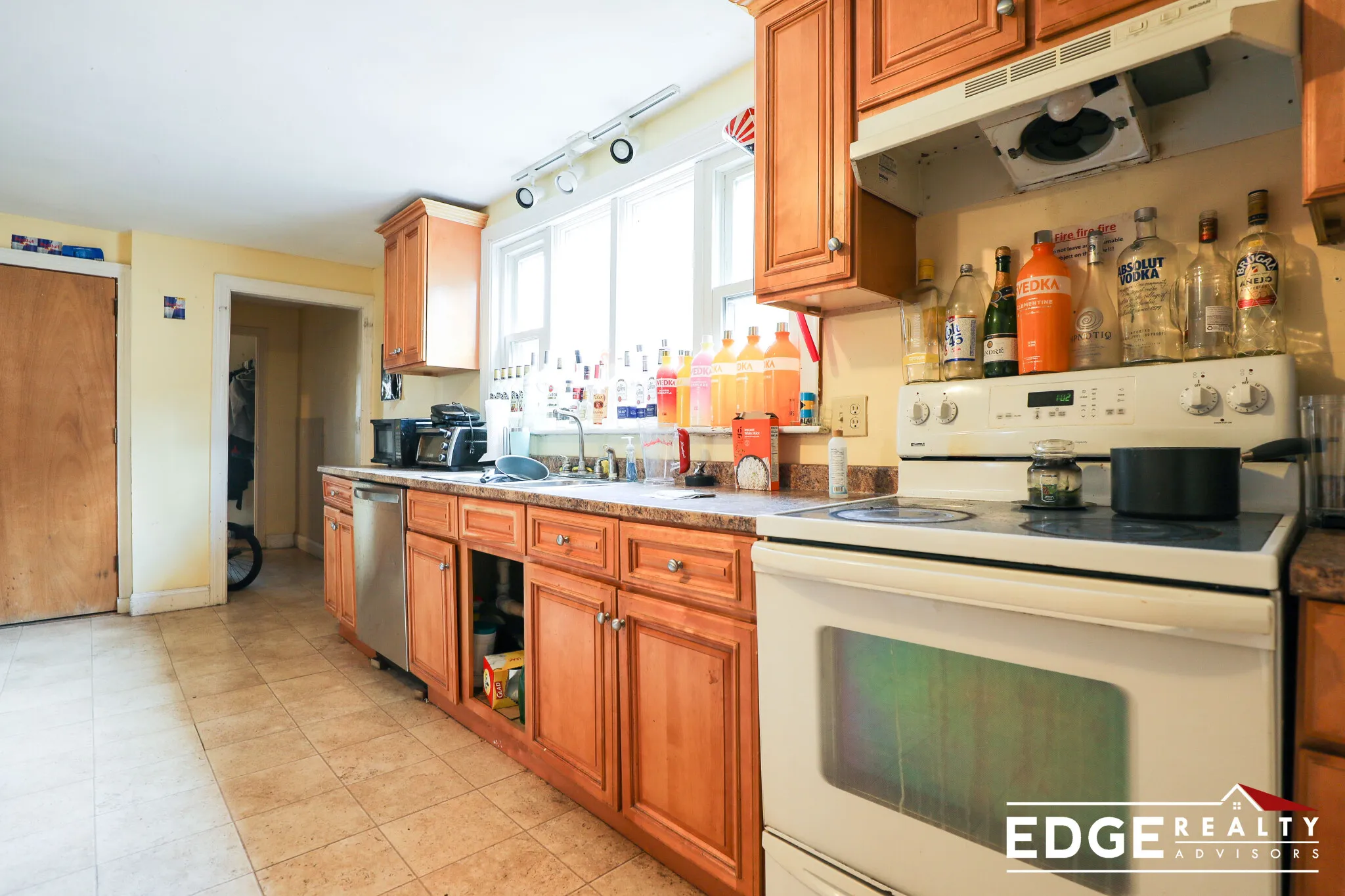 4 bed, 2 bath apartment for rent at 26 Greylock Rd Unit 2, Allston