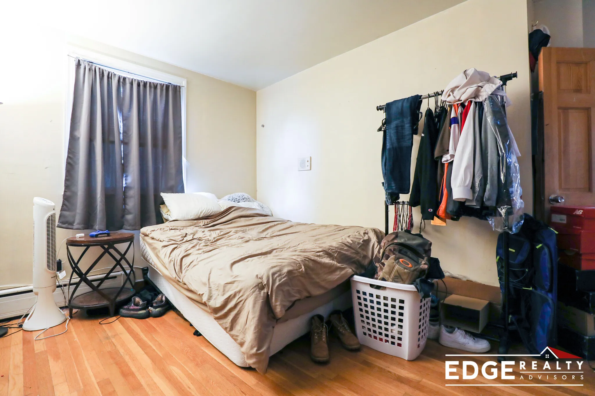 4 bed, 2 bath apartment for rent at 26 Greylock Rd Unit 2, Allston — photo 6 of 10