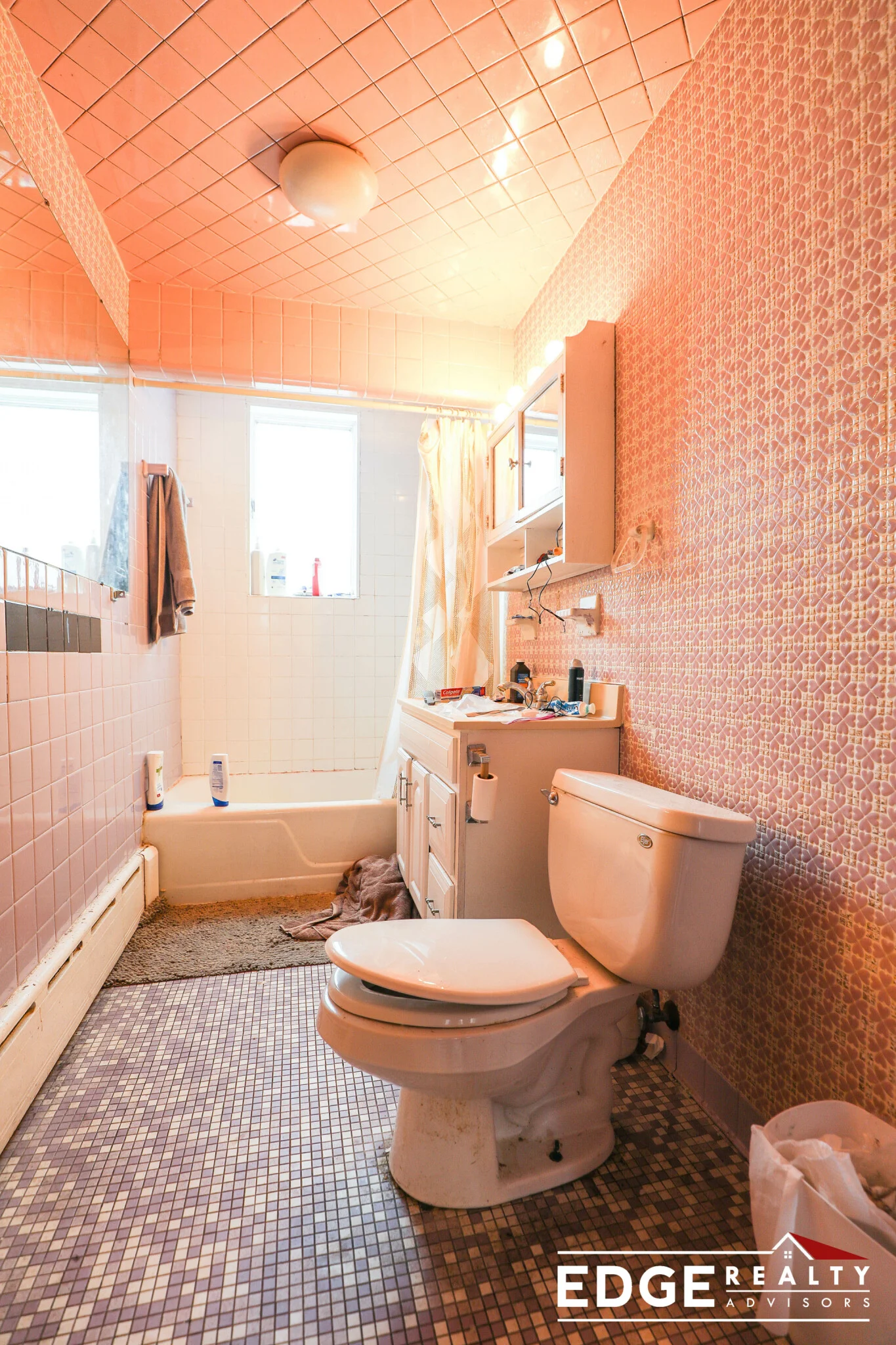 4 bed, 2 bath apartment for rent at 26 Greylock Rd Unit 2, Allston — photo 10 of 10