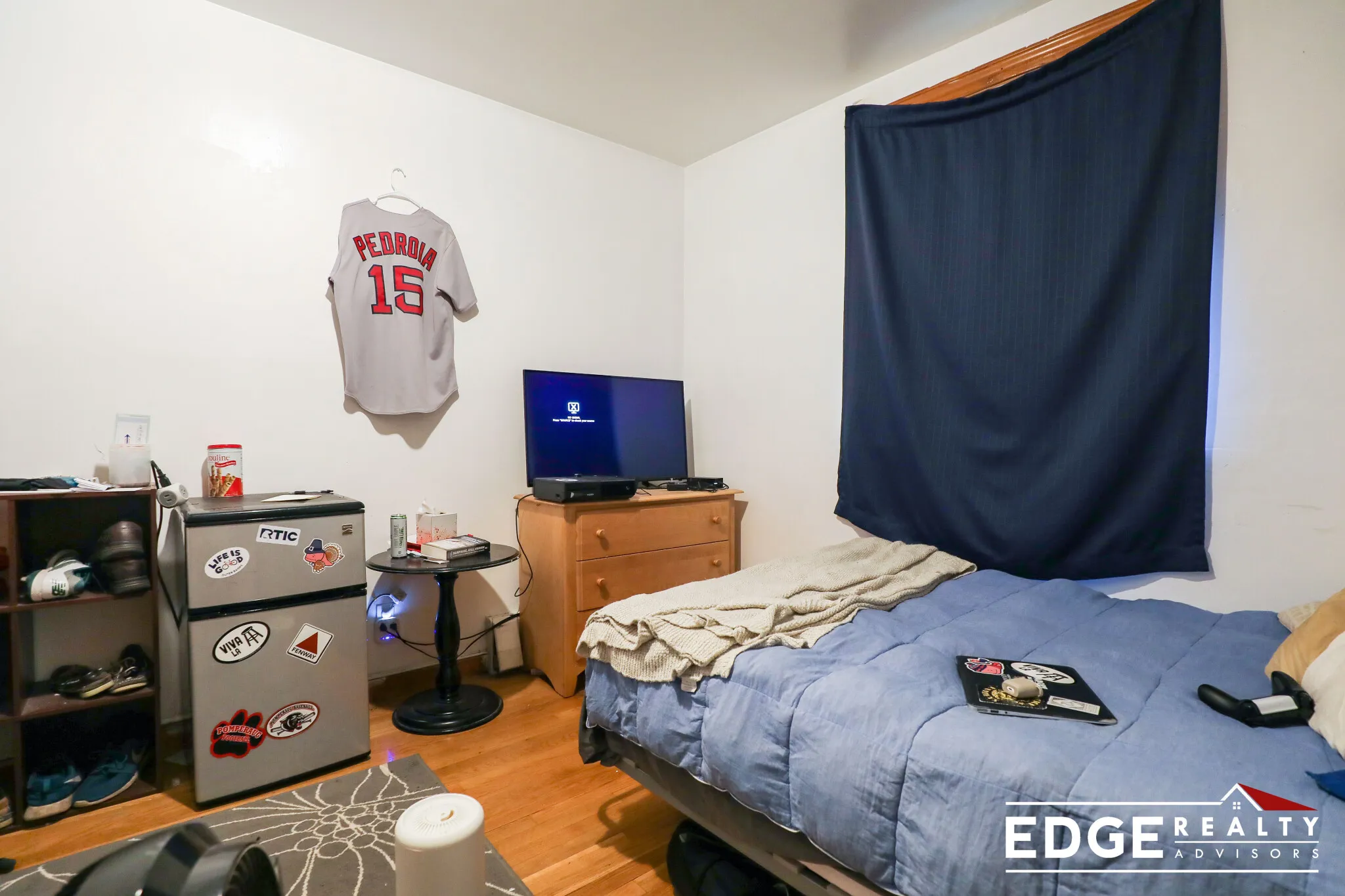 4 bed, 2 bath apartment for rent at 26 Greylock Rd Unit 2, Allston — photo 8 of 10
