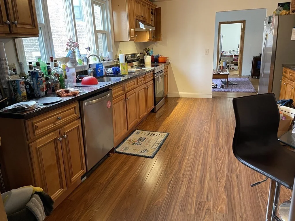 4 bed, 2 bath apartment for rent at 26 Greylock Unit 205, Allston — photo 9 of 10
