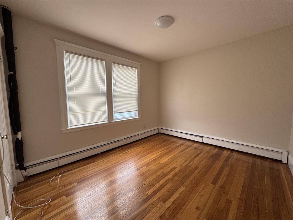 2 bed, 1 bath apartment for rent at 26 Hanover St Unit 2, Lynn — photo 4 of 5