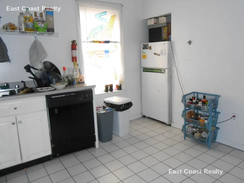 3 bed, 1 bath apartment for rent at 26 Haskell St Unit 2, Allston — photo 2 of 23