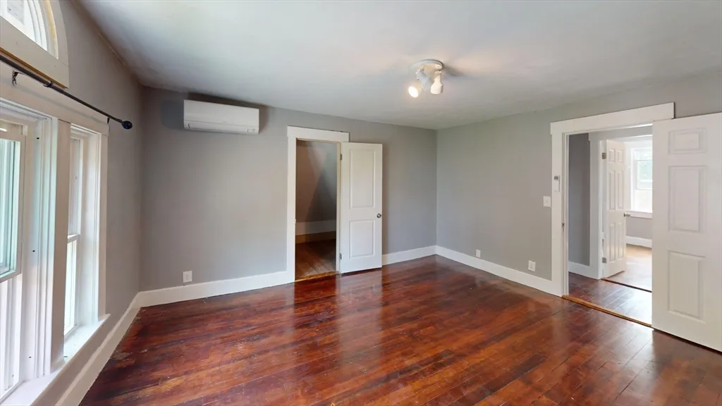 5 bed, 1 bath apartment for rent at 26 Hawes Unit 2, Fitchburg — photo 26 of 27