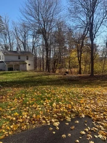 5 bed, 1 bath apartment for rent at 26 Hawes Unit 2, Fitchburg — photo 3 of 27
