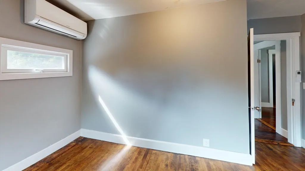 5 bed, 1 bath apartment for rent at 26 Hawes Unit 2, Fitchburg — photo 24 of 27