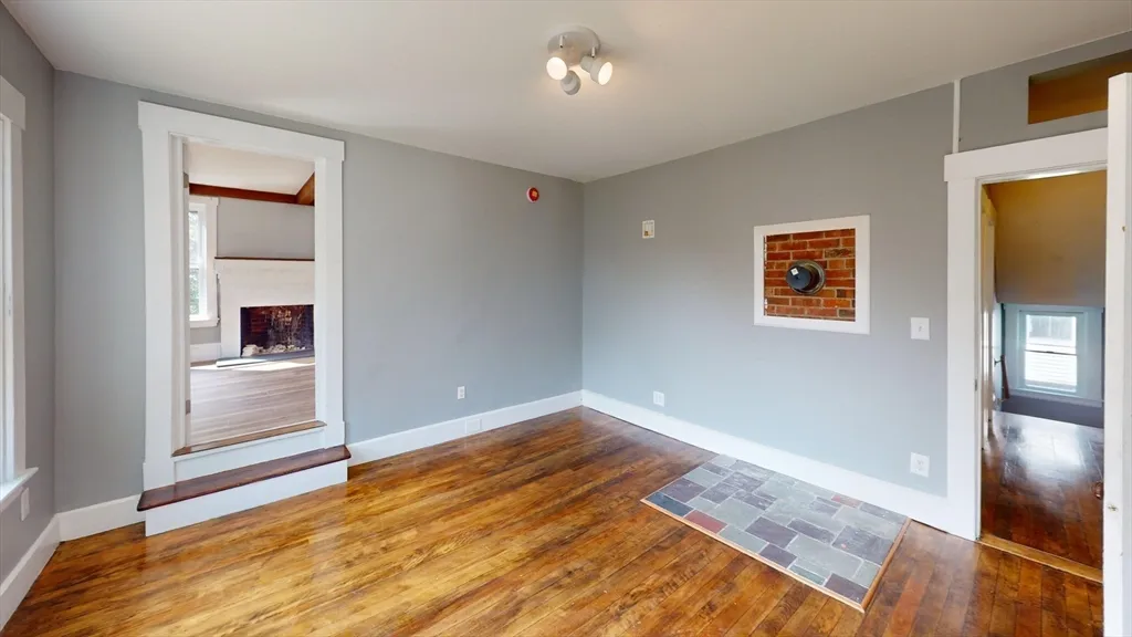 5 bed, 1 bath apartment for rent at 26 Hawes Unit 2, Fitchburg — photo 13 of 27