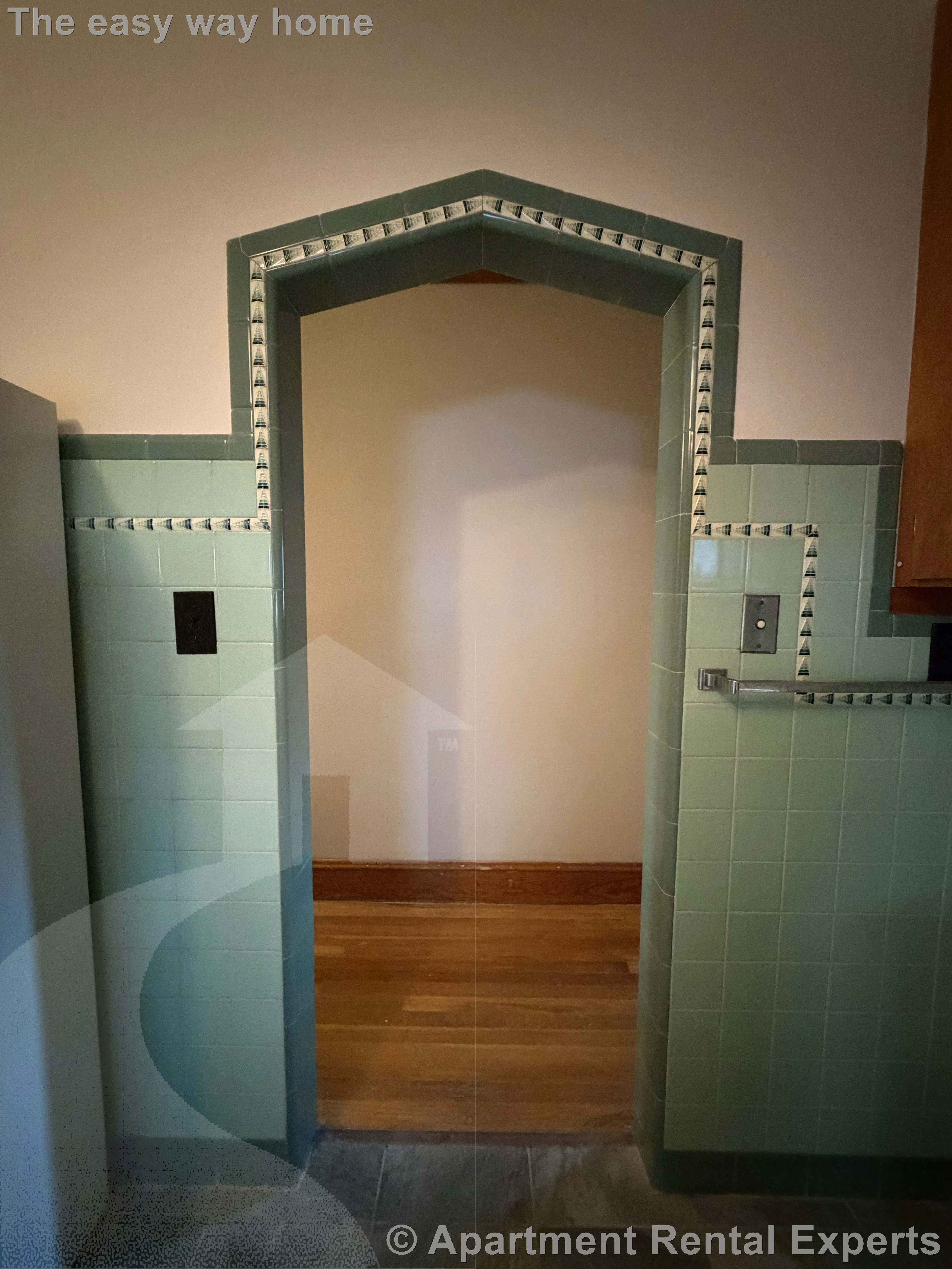 1 bed, 1 bath apartment for rent at 26 Heath St Unit 3, Winter Hill — photo 6 of 22