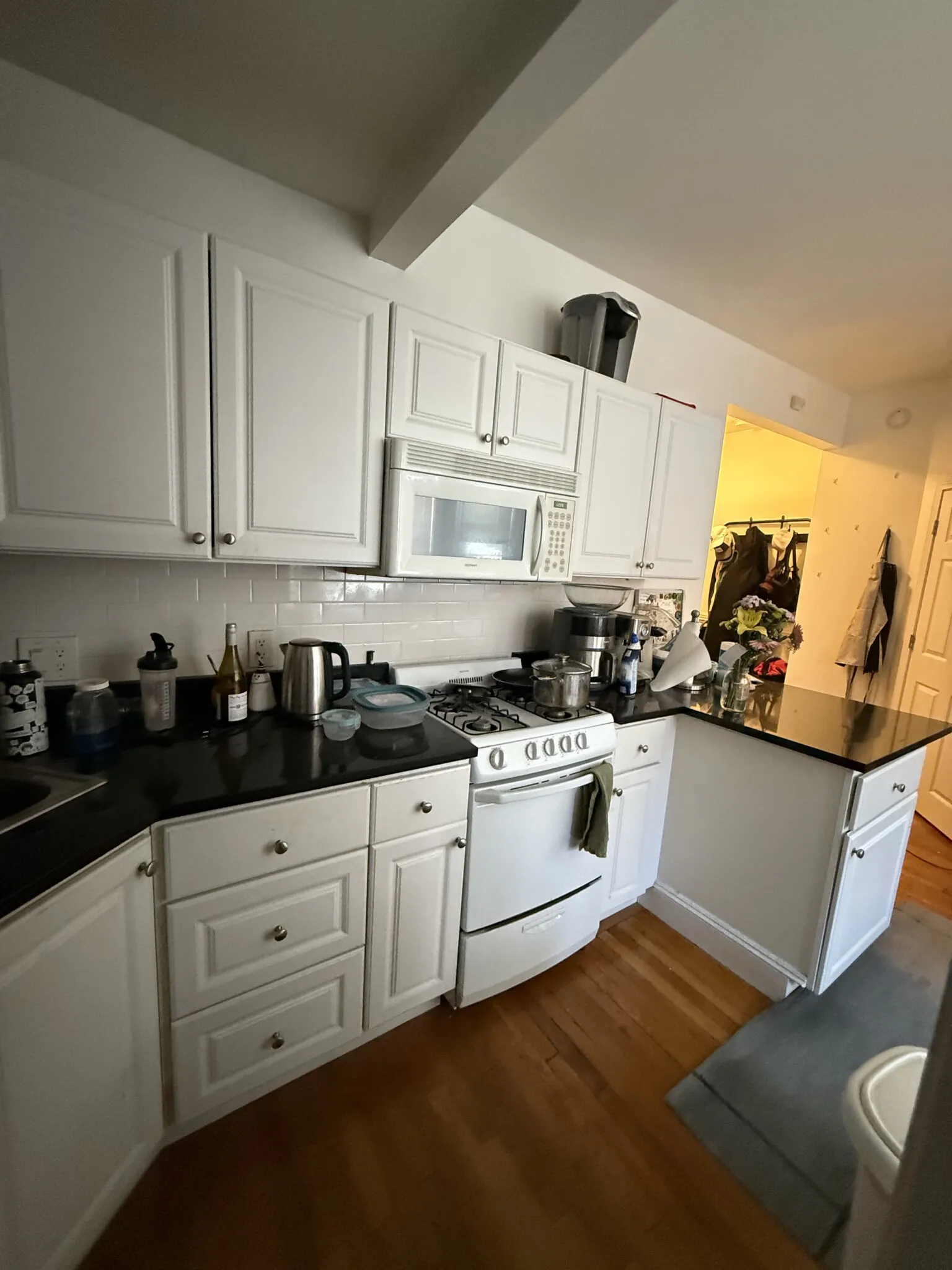1 bed, 1 bath apartment for rent at 26 Hemenway St Unit 12, Fenway — photo 4 of 9
