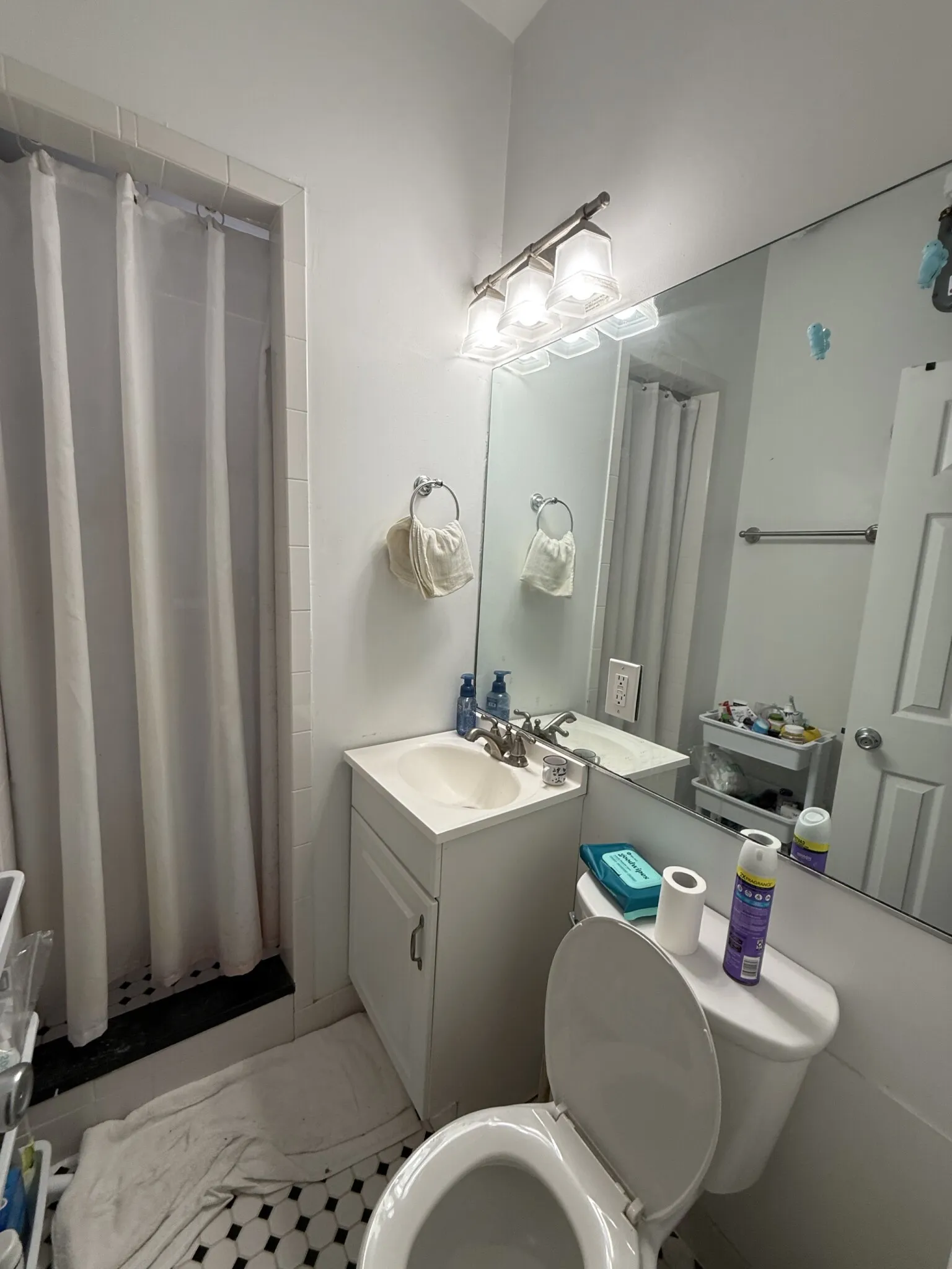 1 bed, 1 bath apartment for rent at 26 Hemenway St Unit 12, Fenway — photo 5 of 9