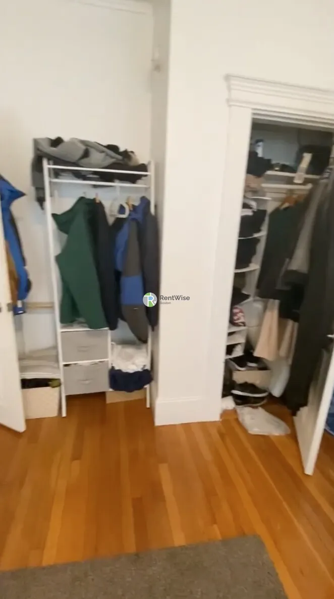 3 bed, 1 bath apartment for rent at 26 Hemenway St Unit 16, Fenway — photo 13 of 16