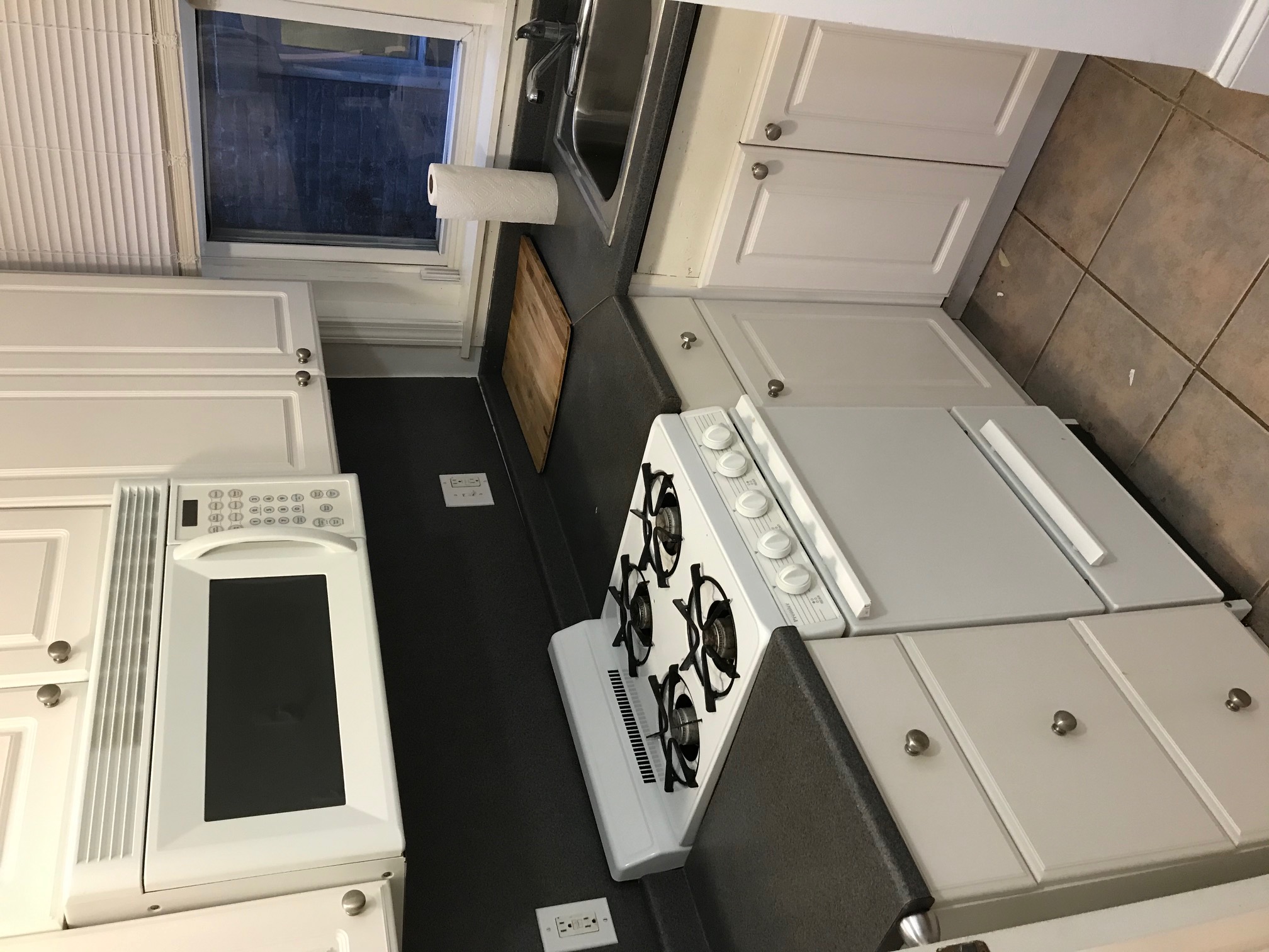 1 bed, 1 bath apartment for rent at 26 Hemenway St Unit 18, Fenway — photo 1 of 11