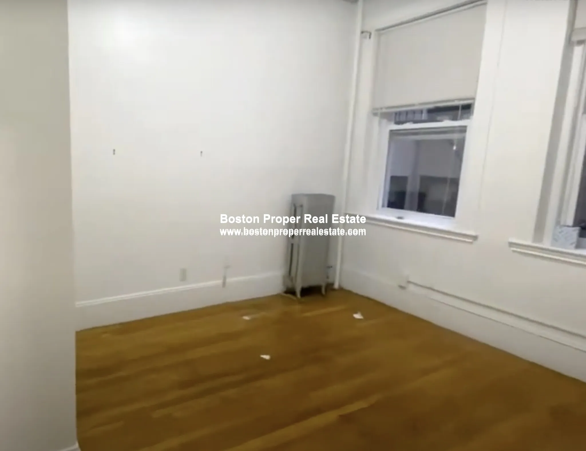 2 bed, 1 bath apartment for rent at 26 Hemenway St Unit 27, Fenway — photo 3 of 7