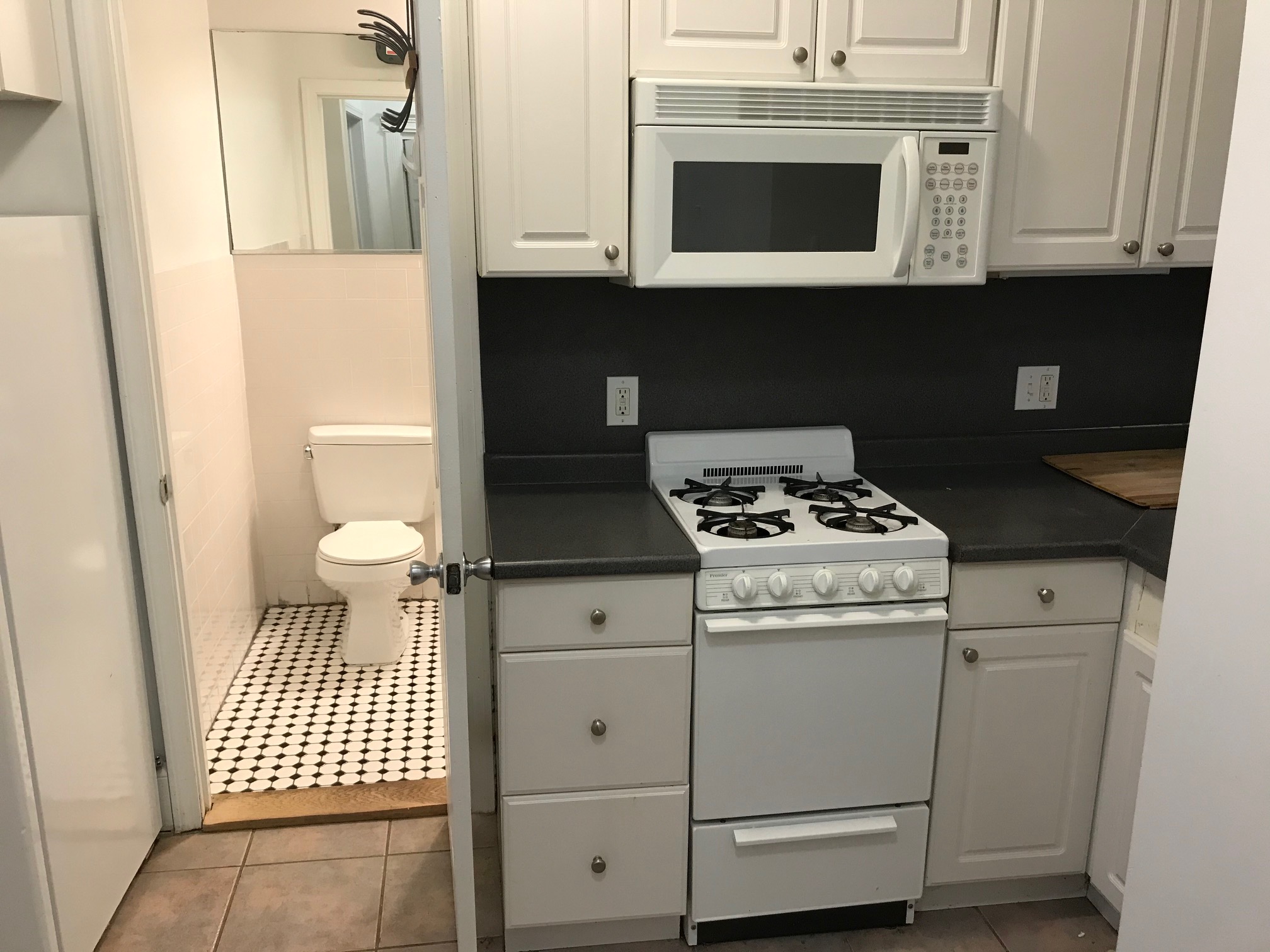 2 bed, 1 bath apartment for rent at 26 Hemenway St Unit 34, Fenway — photo 4 of 9