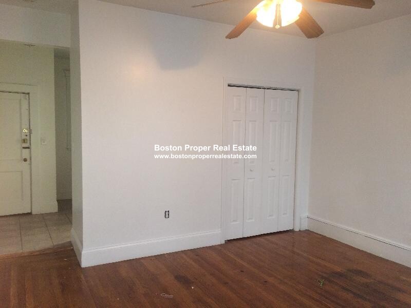 Studio bed, 1 bath apartment for rent at 26 Hemenway St Unit 4, Fenway — photo 4 of 8