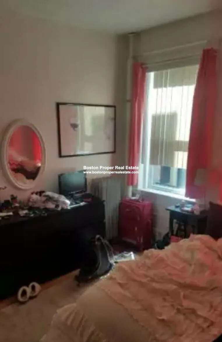 2 bed, 1 bath apartment for rent at 26 Hemenway St Unit 7, Fenway — photo 7 of 12