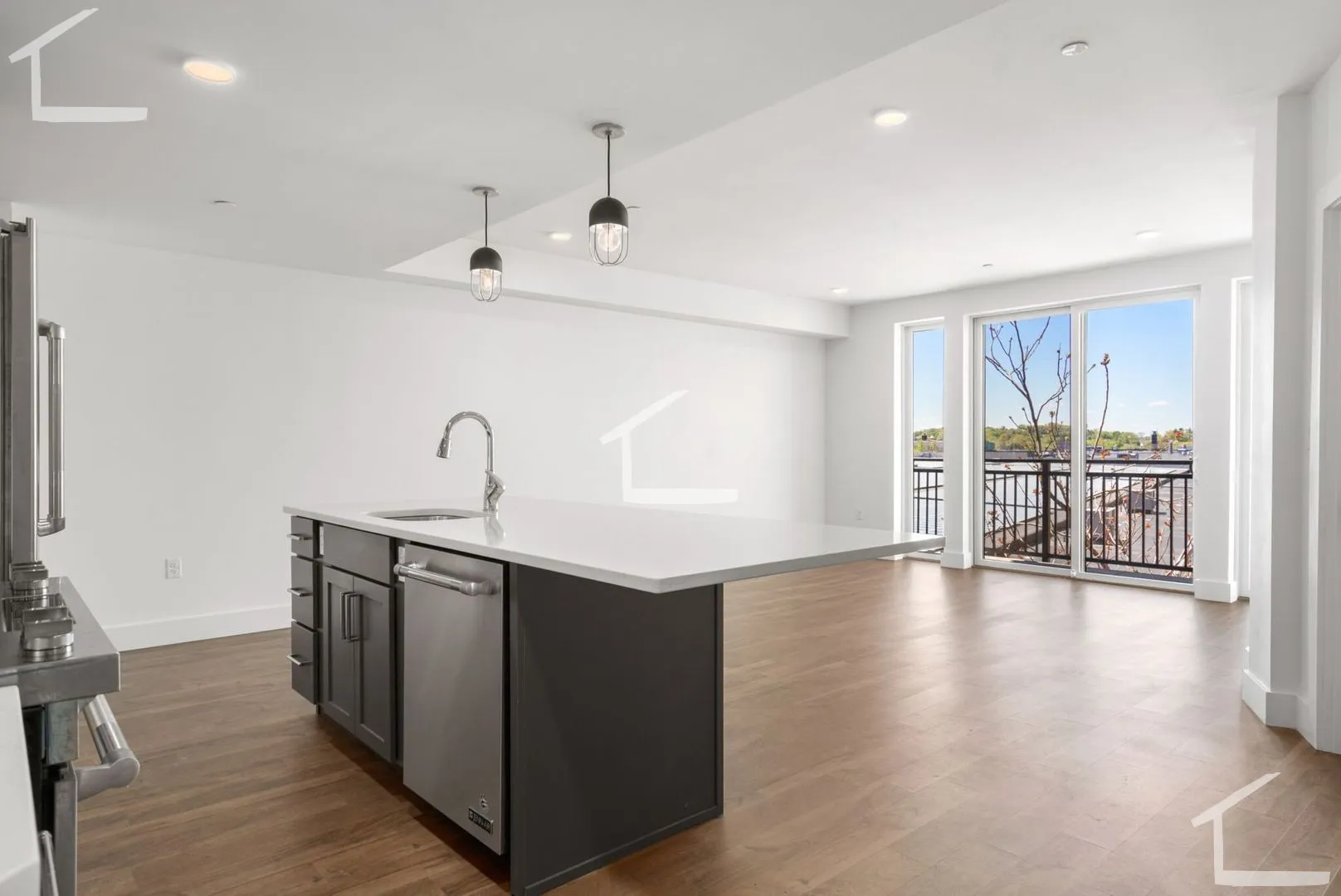 2 bed, 2 bath apartment for rent at 26 Hichborn St Unit 14, Brighton — photo 3 of 15