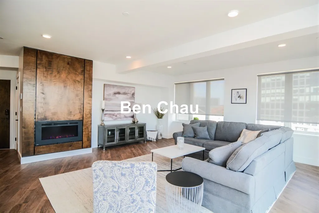 3 bed, 2 bath apartment for rent at 26 Hichborn St Unit 1B, Brighton — photo 2 of 19