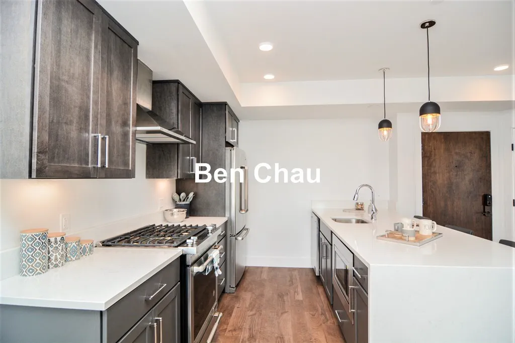 3 bed, 2 bath apartment for rent at 26 Hichborn St Unit 1B, Brighton — photo 3 of 19