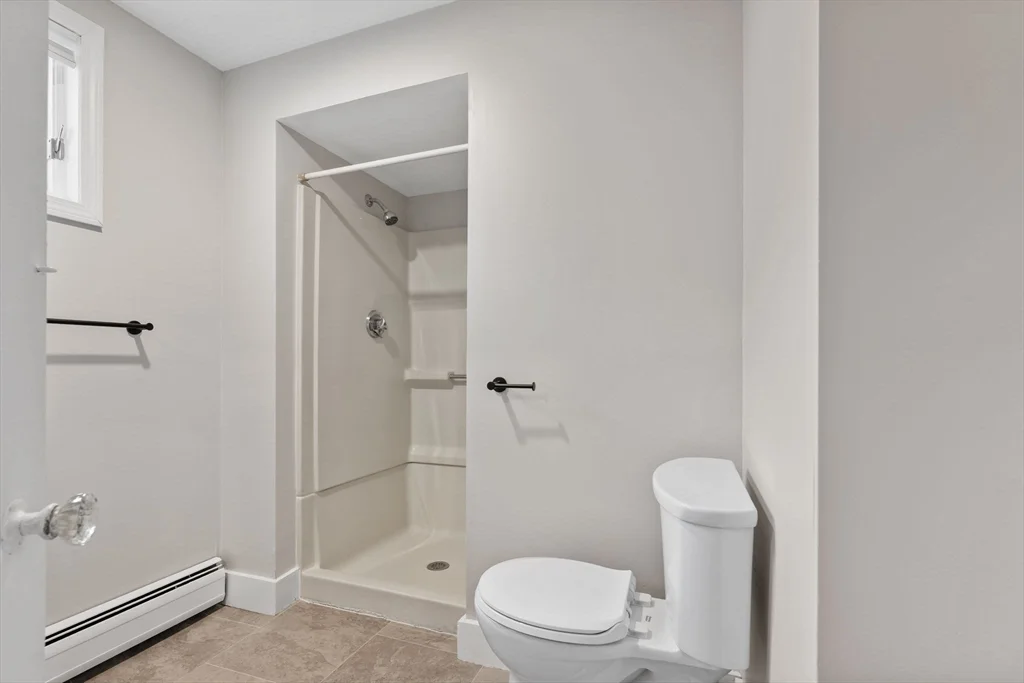 1 bed, 1 bath apartment for rent at 26 High St Unit 1R, Methuen — photo 11 of 26