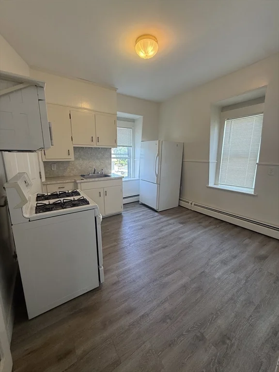 1 bed, 1 bath apartment for rent at 26 High St Unit 3, Methuen — photo 3 of 9