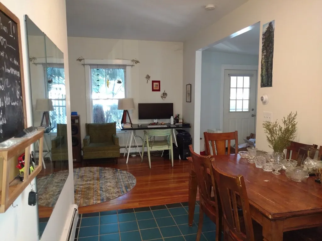 Studio bed, 1 bath apartment for rent at 26 Hingham Unit 2, Riverside — photo 11 of 11