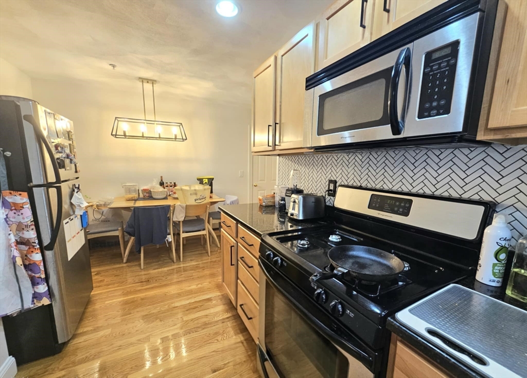 2 bed, 1 bath apartment for rent at 26 Holden St Unit 1, Malden — photo 9 of 26