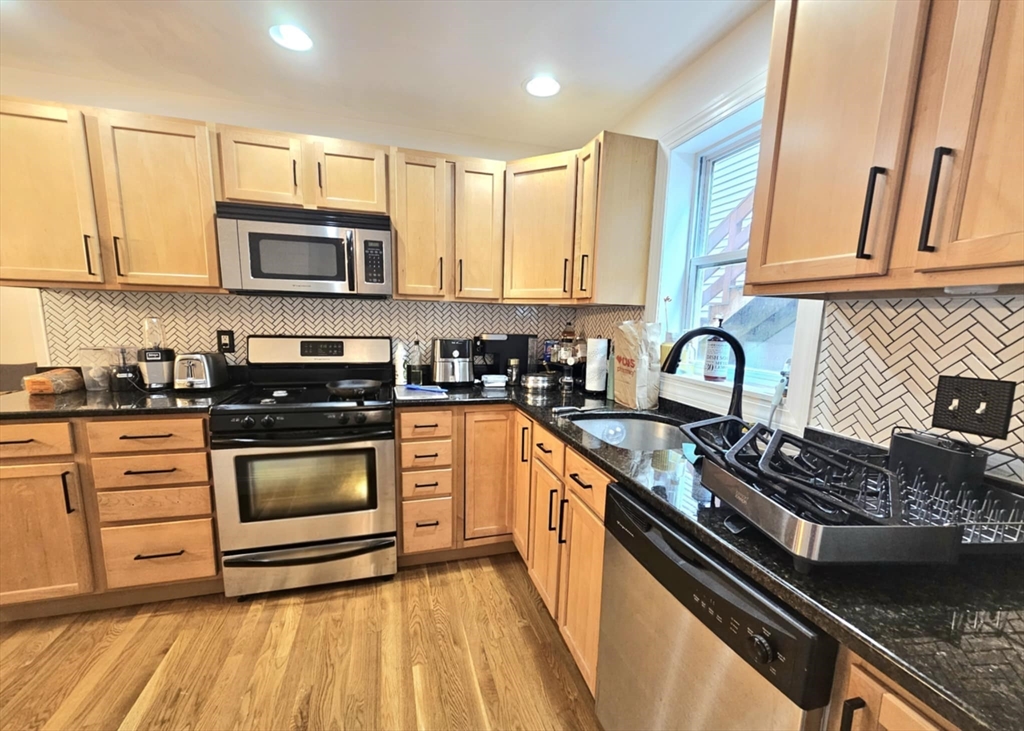 2 bed, 1 bath apartment for rent at 26 Holden St Unit 1, Malden — photo 7 of 26