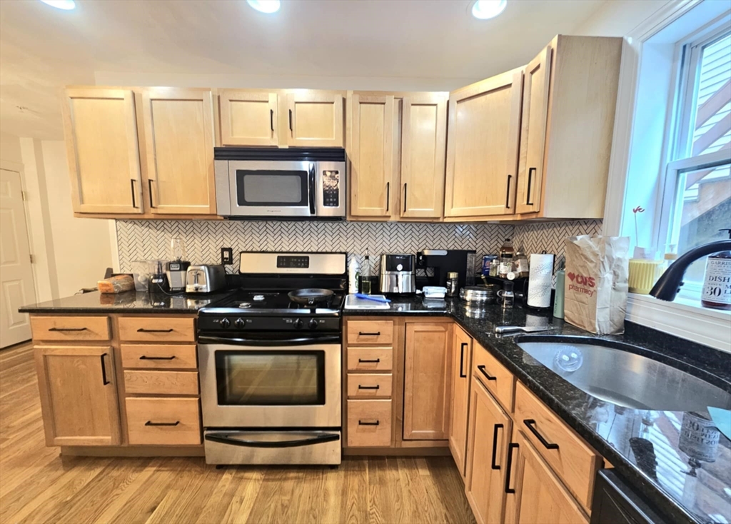2 bed, 1 bath apartment for rent at 26 Holden St Unit 1, Malden — photo 6 of 26