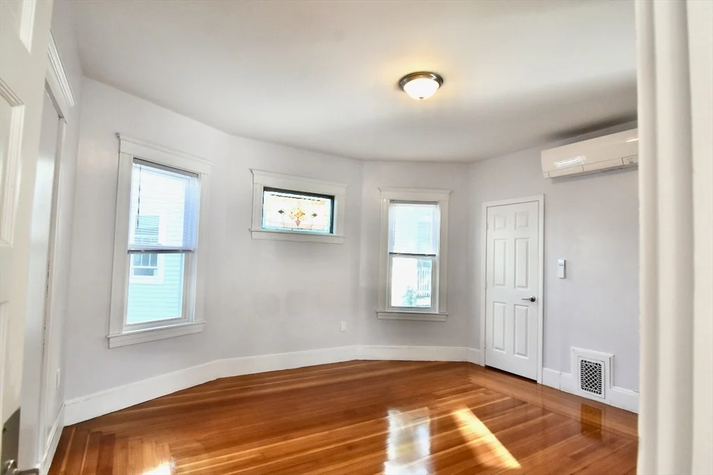 3 bed, 1 bath apartment for rent at 26 Howes St Unit 2, Boston — photo 12 of 23