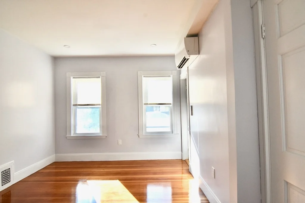3 bed, 1 bath apartment for rent at 26 Howes St Unit 2, Boston — photo 11 of 23