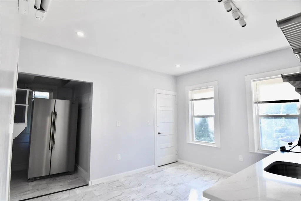 3 bed, 1 bath apartment for rent at 26 Howes St Unit 2, Boston — photo 2 of 23