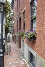1 bed, 1 bath apartment for rent at 26 Irving St Unit 1, Beacon Hill — photo 9 of 11