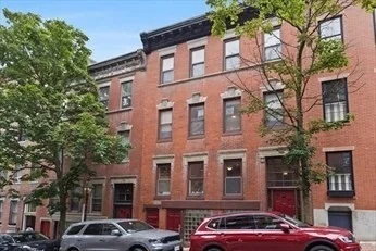 1 bed, 1 bath apartment for rent at 26 Irving St Unit 1, Beacon Hill