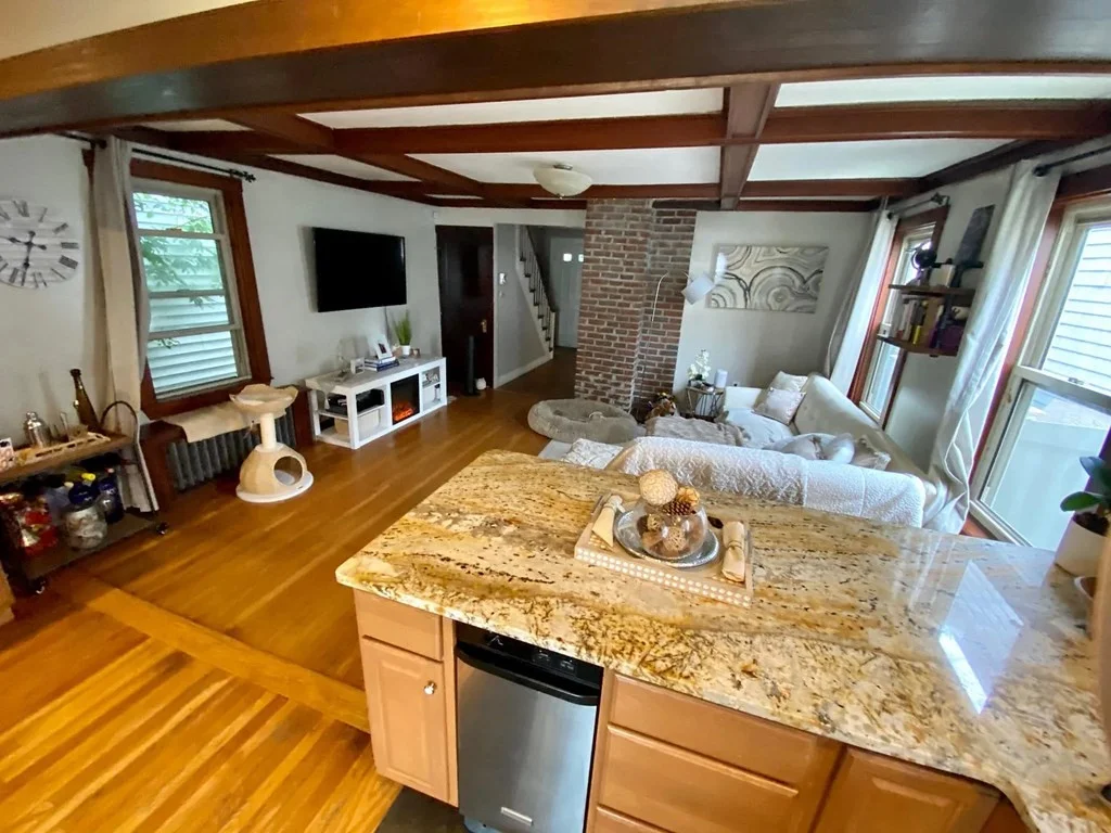 2 bed, 1 bath apartment for rent at 26 Jenkins St, South Boston — photo 2 of 8