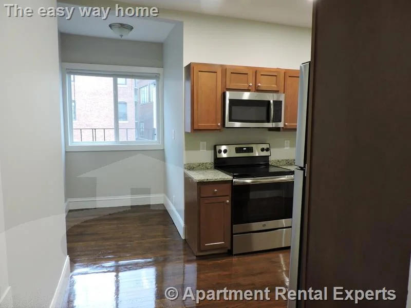 1 bed, 1 bath apartment for rent at 26 Jfk St Unit 5, Harvard Square — photo 3 of 9