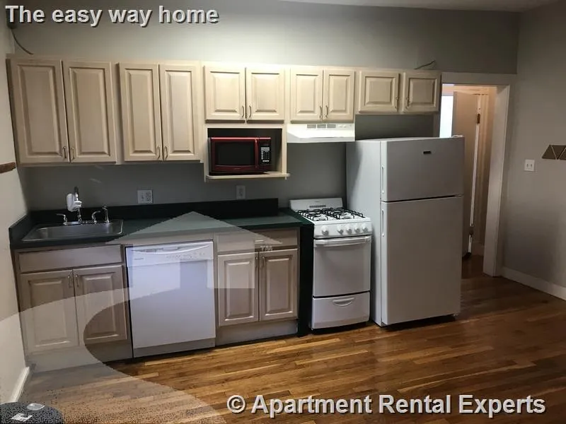1 bed, 1 bath apartment for rent at 26 Jfk St Unit 7, Harvard Square — photo 1 of 4