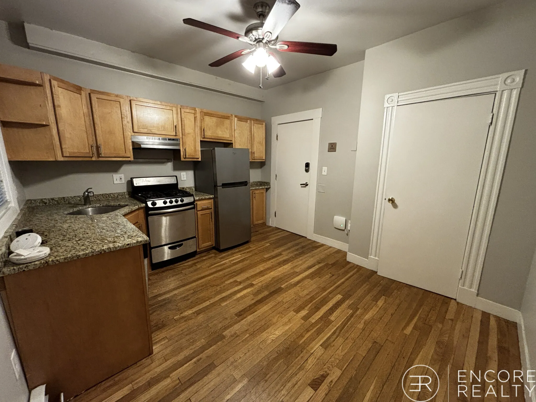 1 bed, 1 bath apartment for rent at 26 Jfk St Unit 3, Riverside — photo 2 of 12