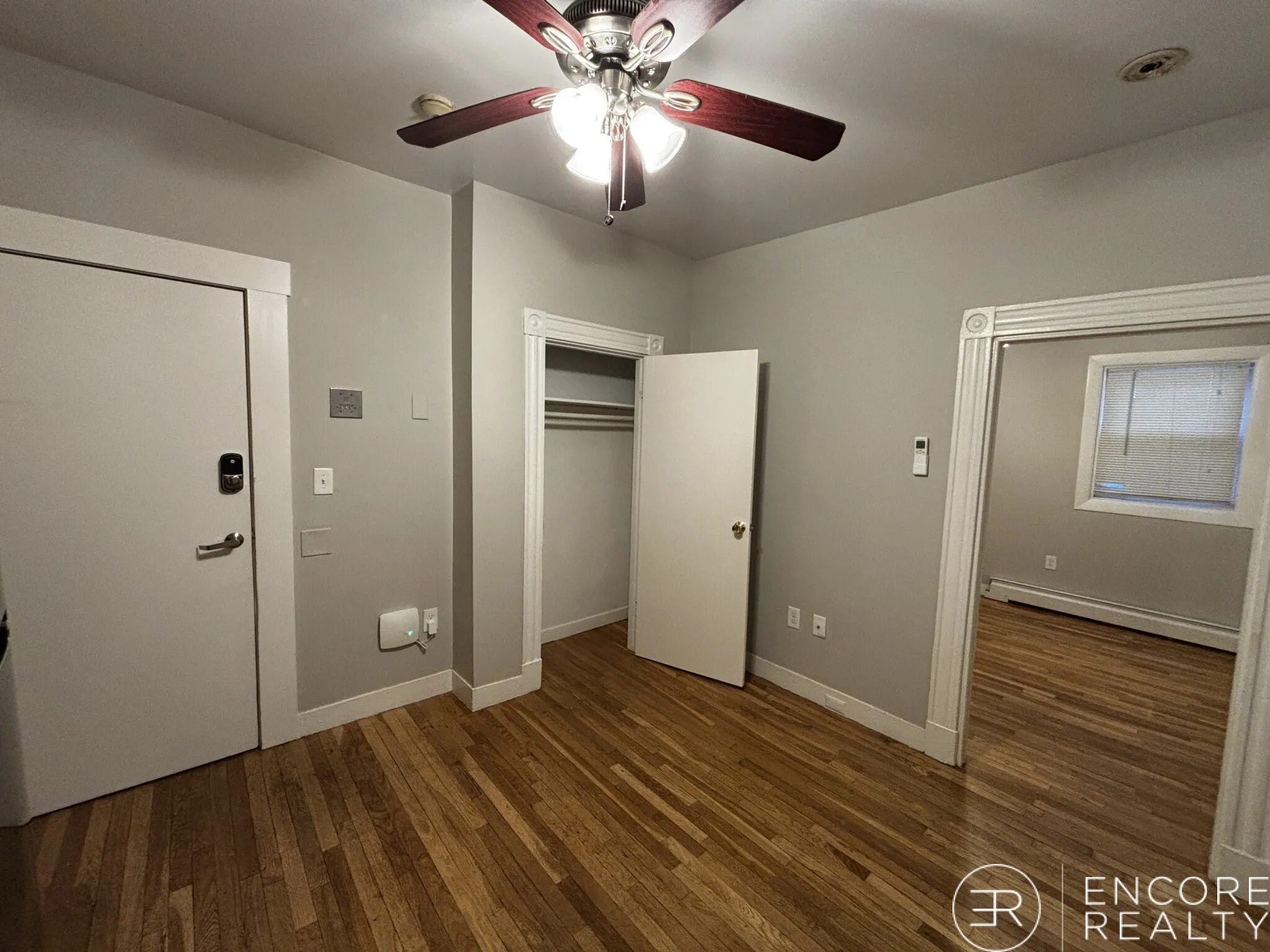 1 bed, 1 bath apartment for rent at 26 Jfk St Unit 3, Riverside — photo 4 of 12
