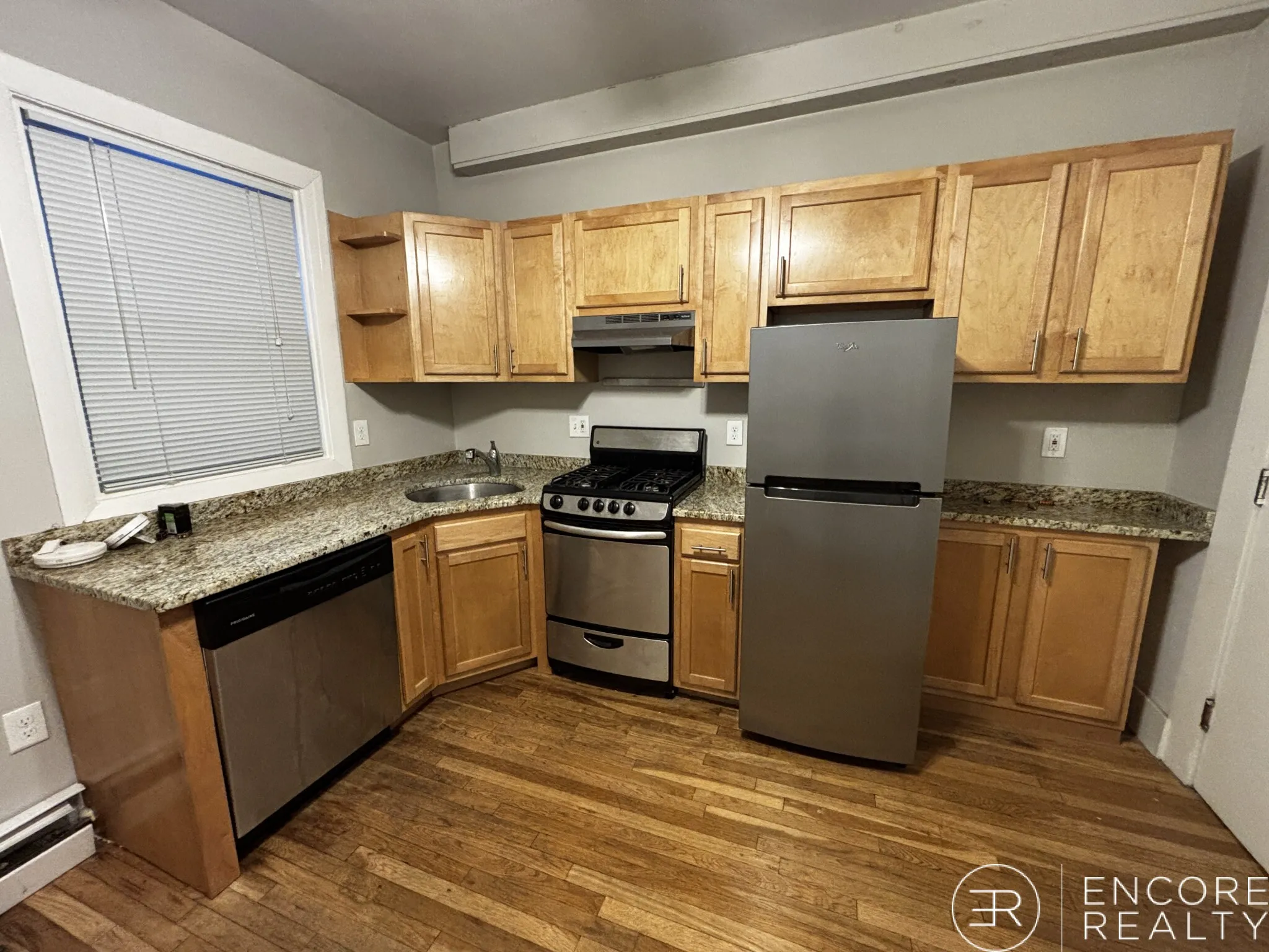 1 bed, 1 bath apartment for rent at 26 Jfk St Unit 3, Riverside — photo 3 of 12
