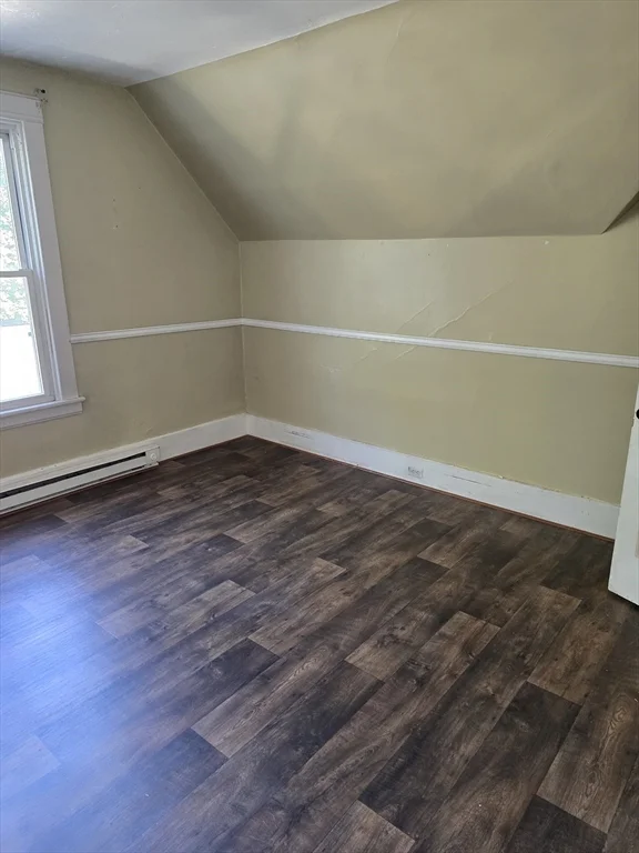 3 bed, 1 bath apartment for rent at 26 John Unit 3, Downtown — photo 5 of 7