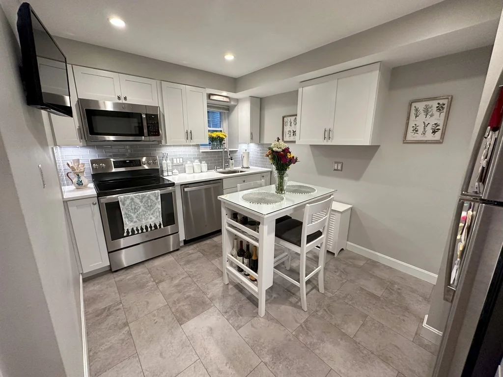 1 bed, 1 bath apartment for rent at 26 John Unit B, Coolidge Corner — photo 4 of 8