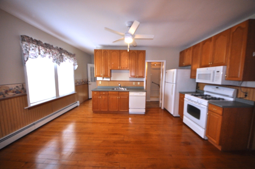 2 bed, 1 bath apartment for rent at 26 Johnson Unit A, Worcester — photo 8 of 16