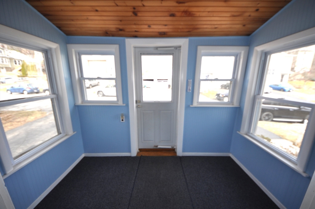 2 bed, 1 bath apartment for rent at 26 Johnson Unit A, Worcester — photo 5 of 16